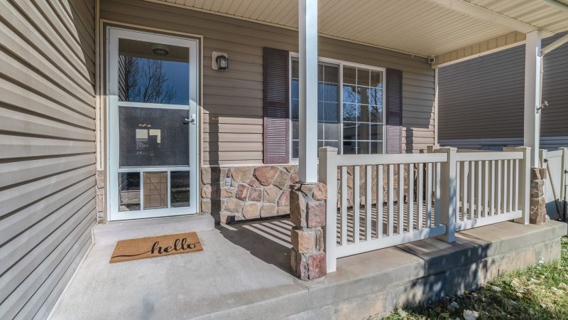 Banister Replacement in Conroe, TX